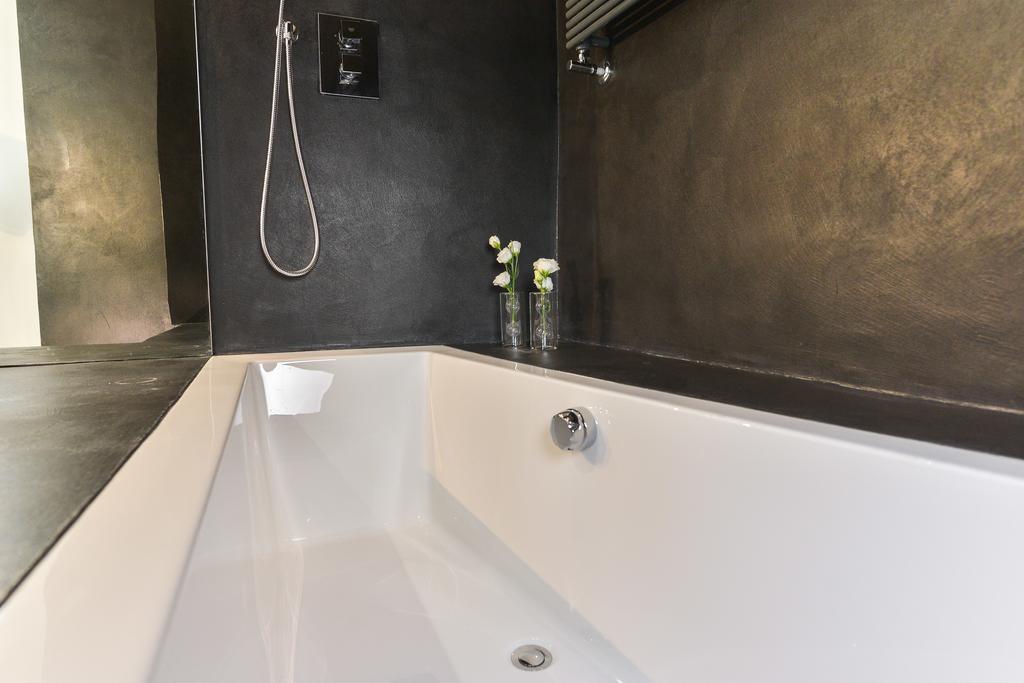 Eve Luxury Pantheon Rom