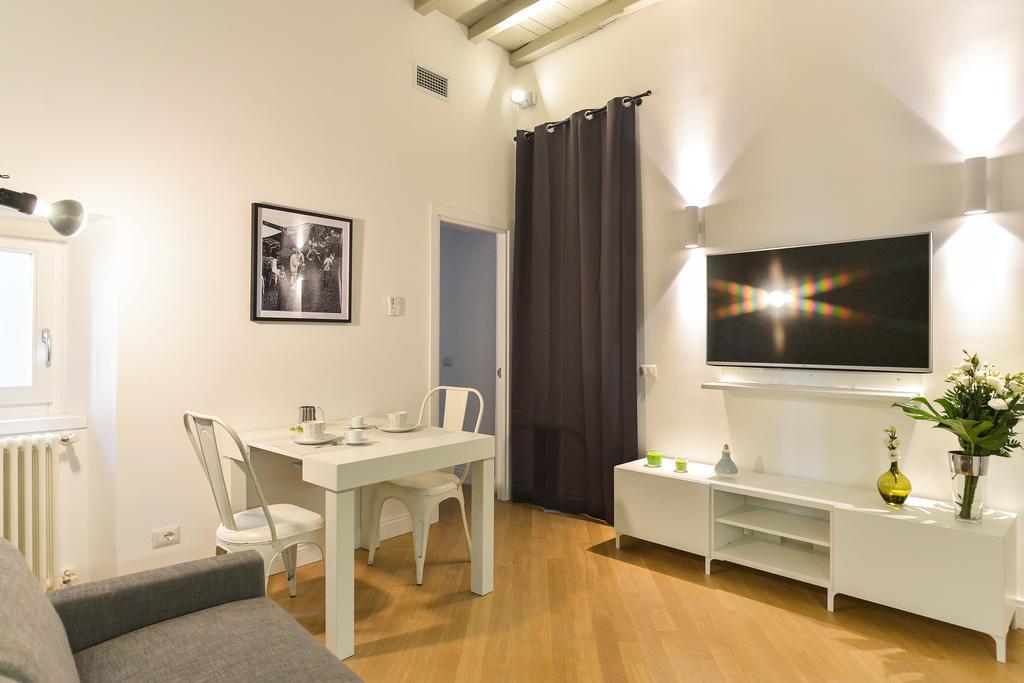 Eve Luxury Pantheon * Rom